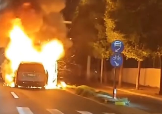 昨夜今晨：众车企公布10月份销量数据 理想披露MEGA起火事件初步分析